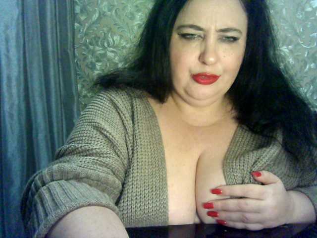 תמונות hotangel-fun1 mistress with big boobs and hairy pussy gets orgasm from sex machine 300tk